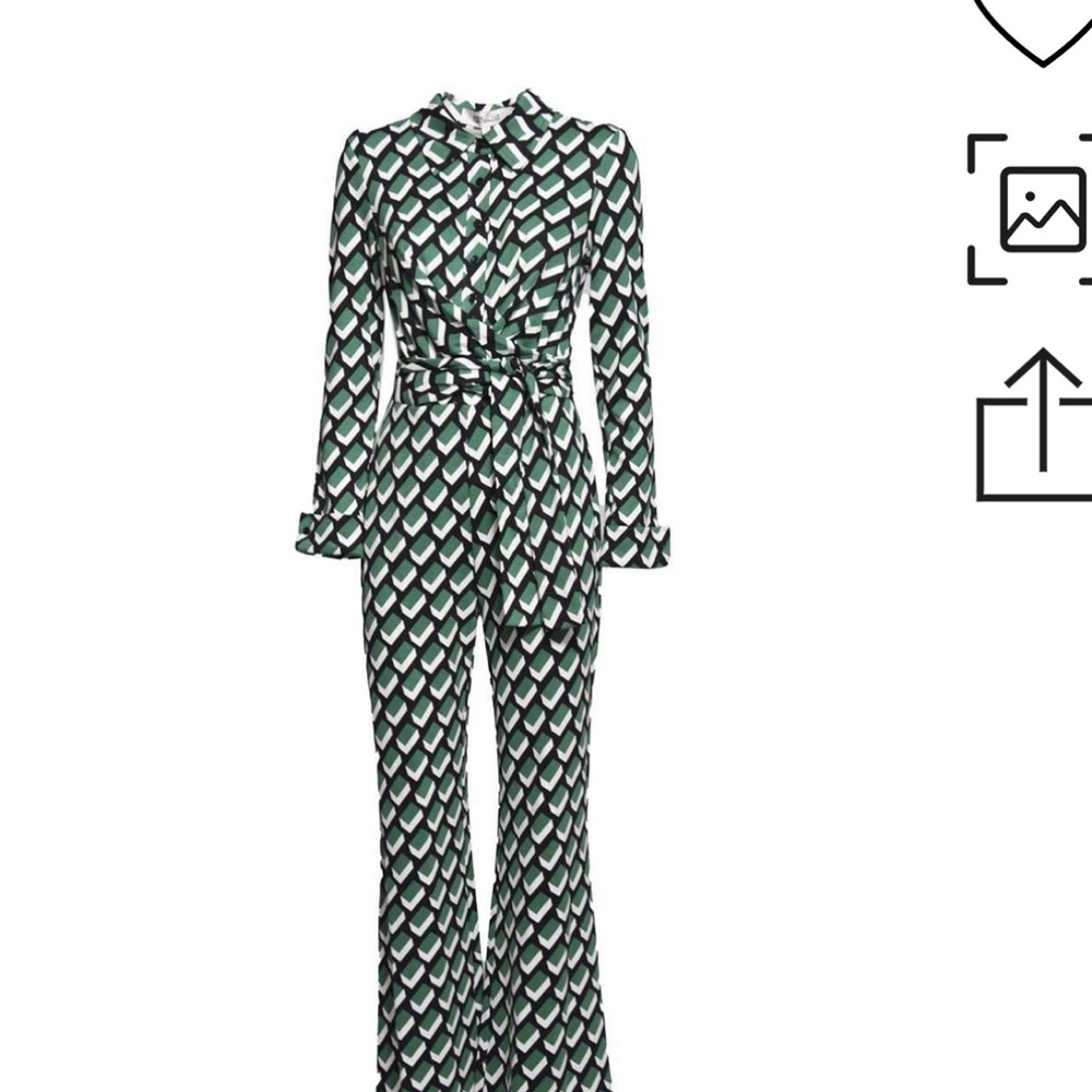 DVF green/black/white jumpsuit XS I have a size S! Ties at at waist, cool cuffs